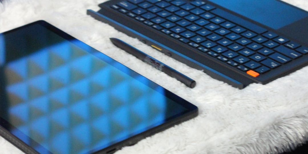 Review ASUS Vivobook T3304G, Laptop Windows Serba Bisa Serba Ada dari ASUS