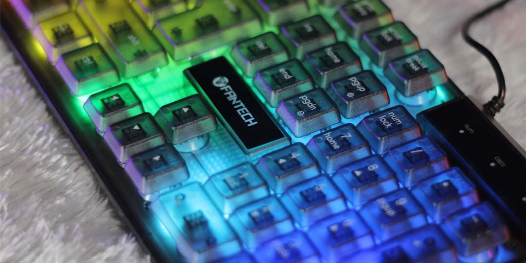 Review Fantech Shikari K515: Keyboard Transparan Gaming Terbaru dari Fantech!