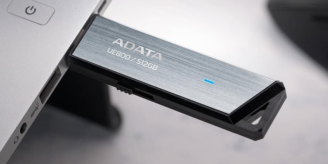 Review ADATA UE800, Flashdisk Andalannya ADATA, Cocok untuk Transfer File Super Besar!