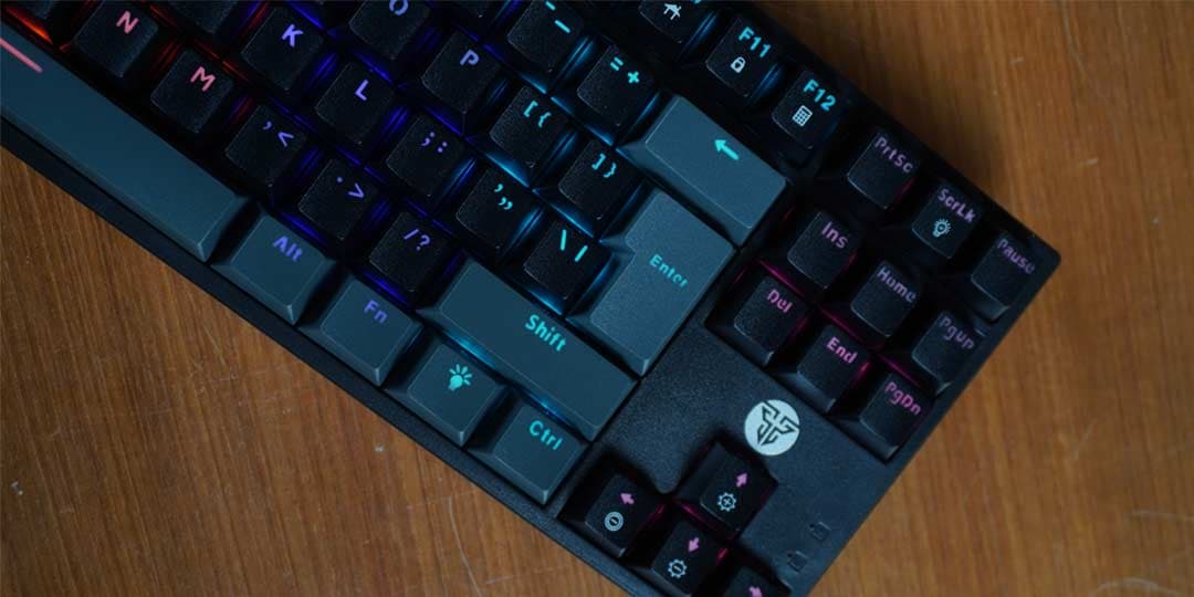 Review Fantech ATOM87 MK876V2: Keyboard Gaming Tangguh dengan Harga Terjangkau