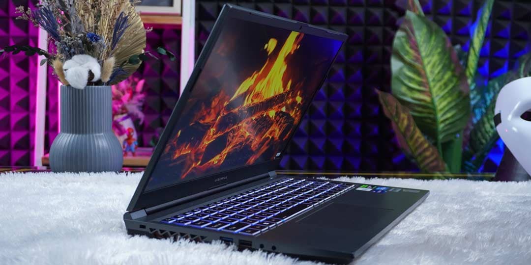 Review COLORFUL EVOL X15 XS: Laptop Gaming 'Dark Horse' dengan Performa Gahar & Desain Futuristik
