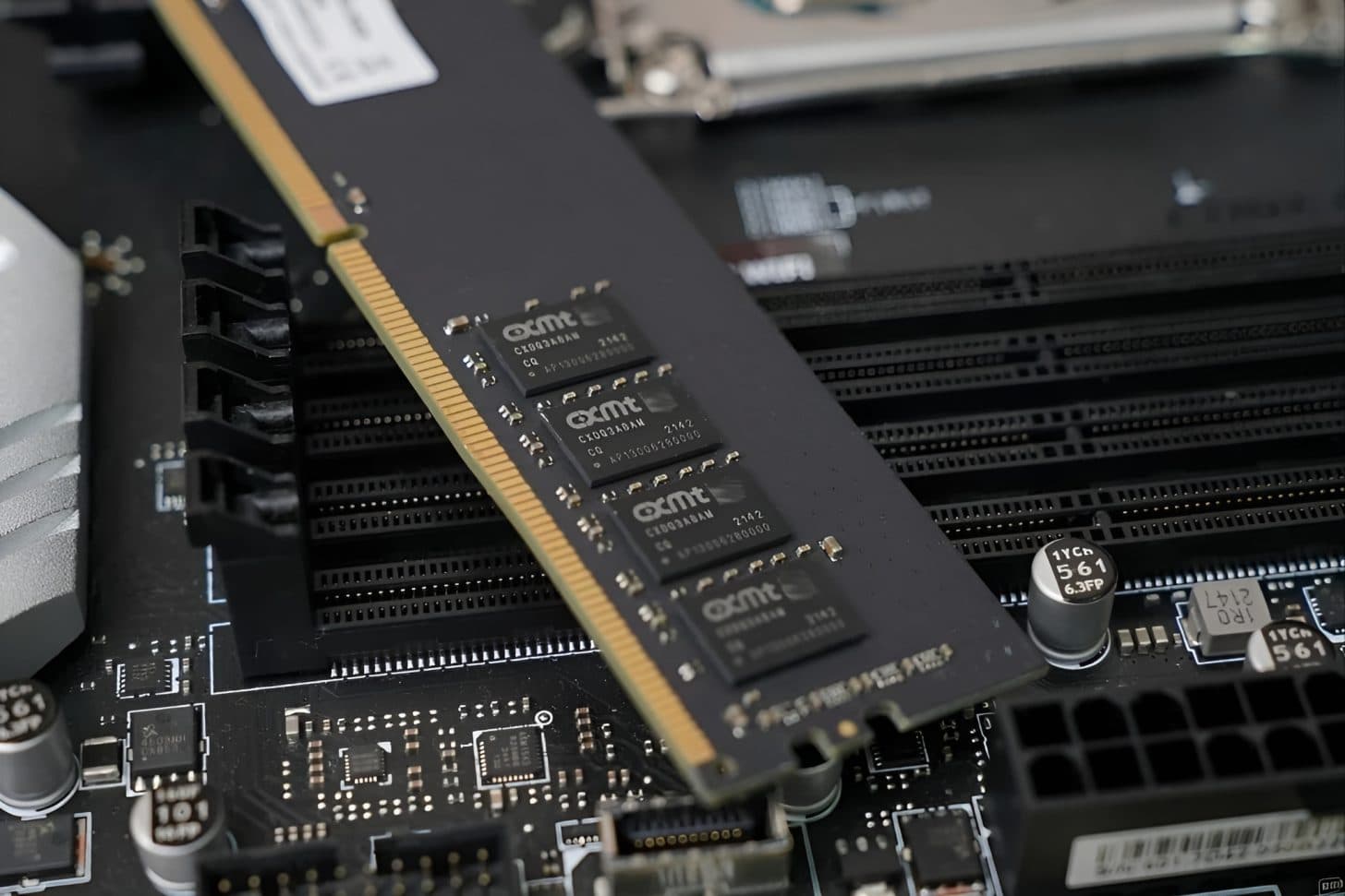 Mitos DDR5 Murah Tumbang! Vendor Ungkap Harga Memori CXMT Setara Samsung & SK Hynix