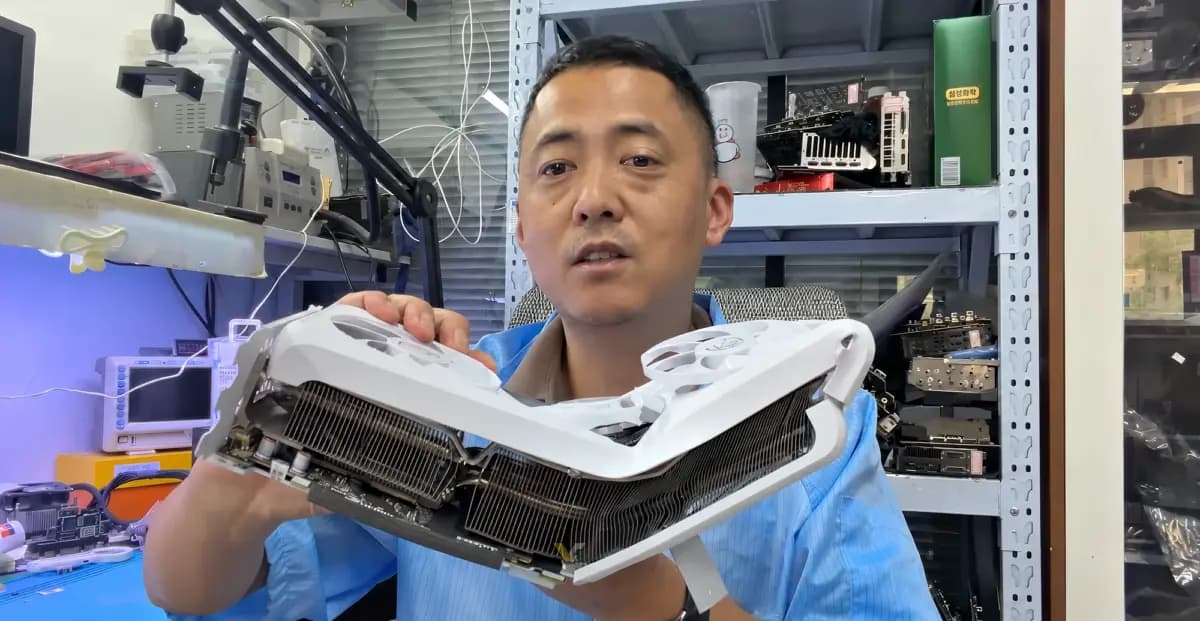 RTX 5060 Ti Bengkok Nyaris Terlipat Akibat Kecelakaan Mobil, Sukses Hidup Kembali Setelah Servis Memori